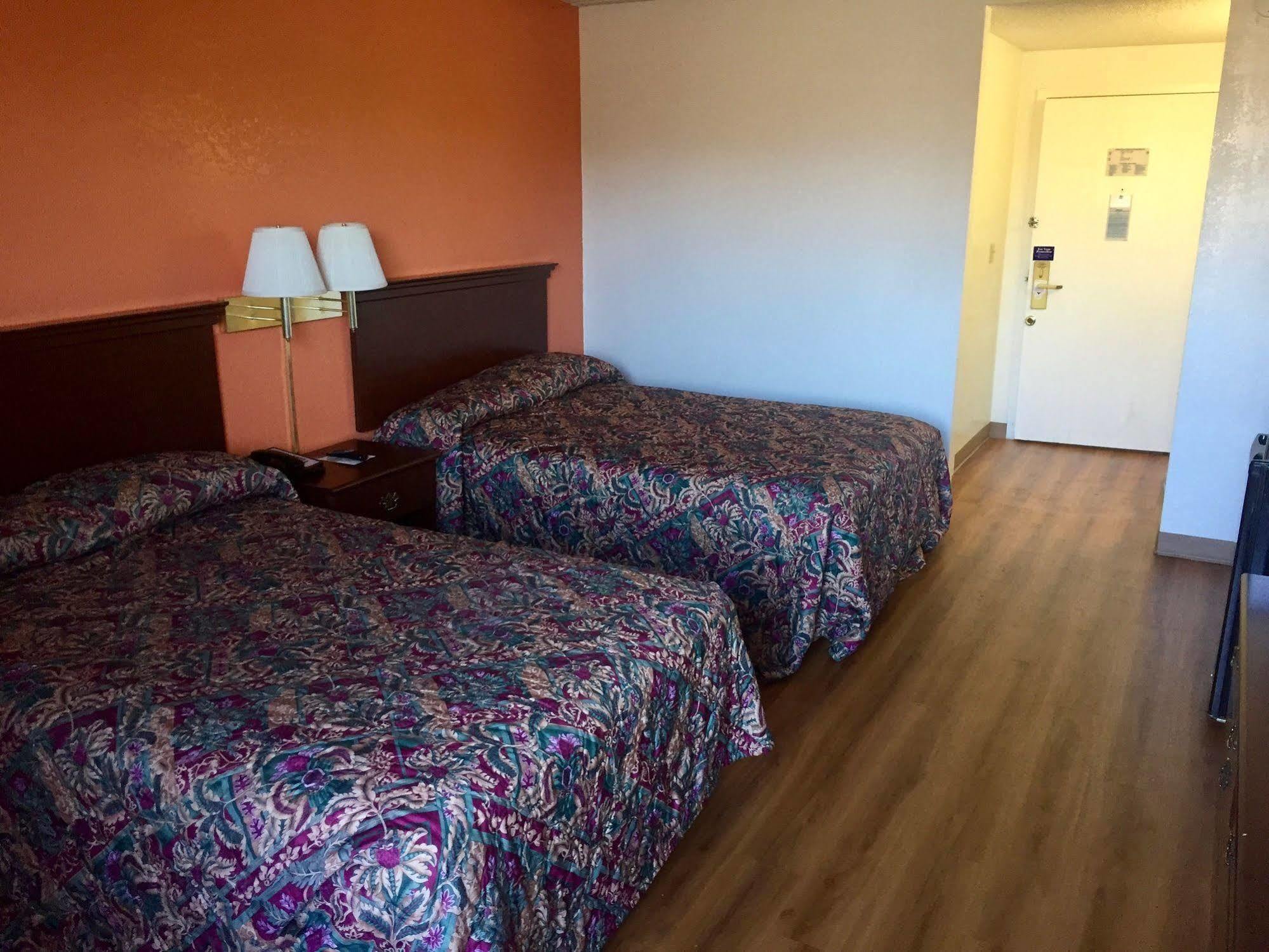 City Studios Inn & Suites Ruther Glen Extérieur photo