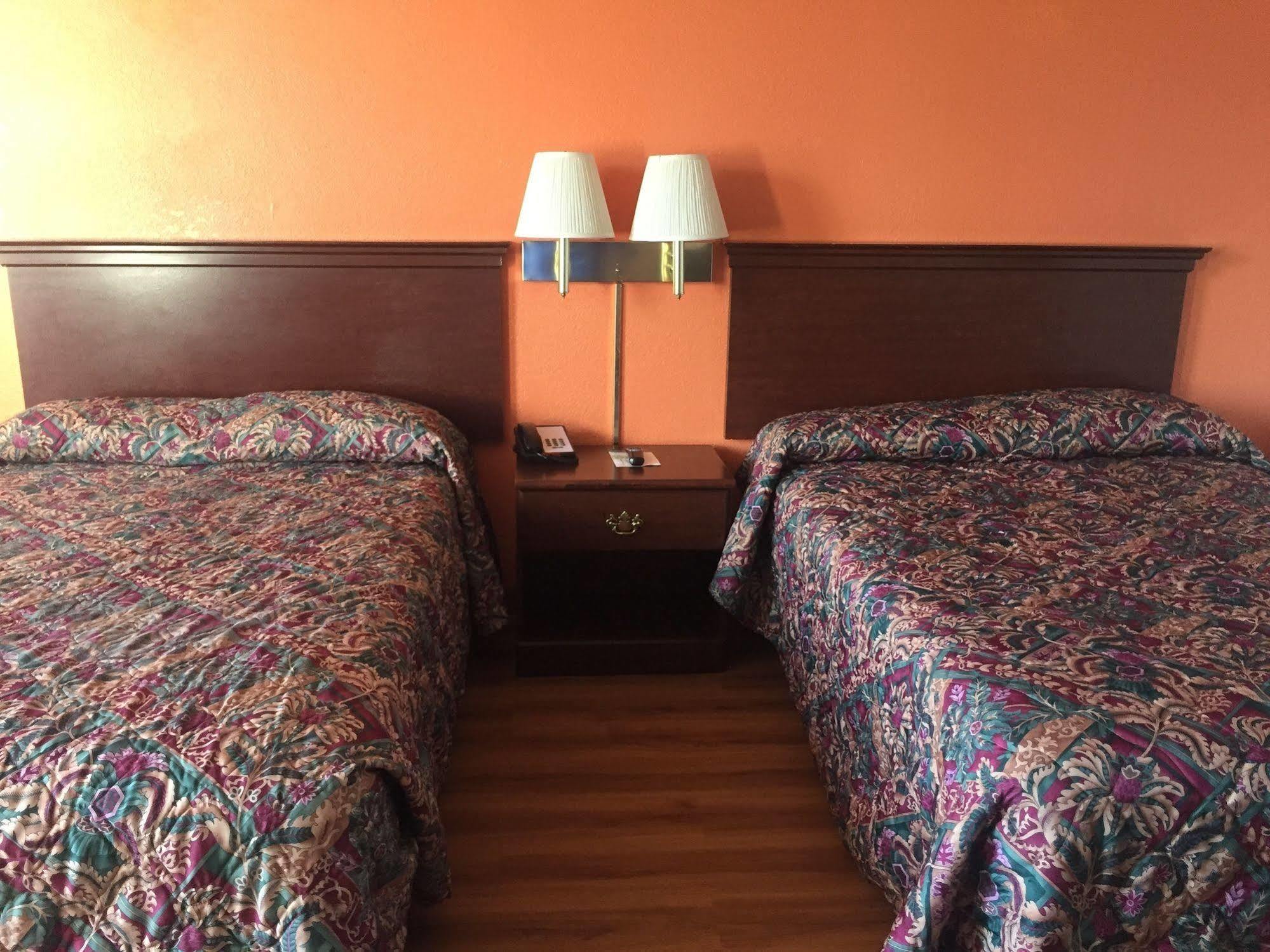 City Studios Inn & Suites Ruther Glen Extérieur photo